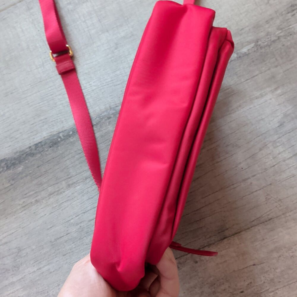 New TUMI Voyageur Persia Nylon Crossbody Bag Red Gold Hardware Carera Purse - Picture 6 of 11